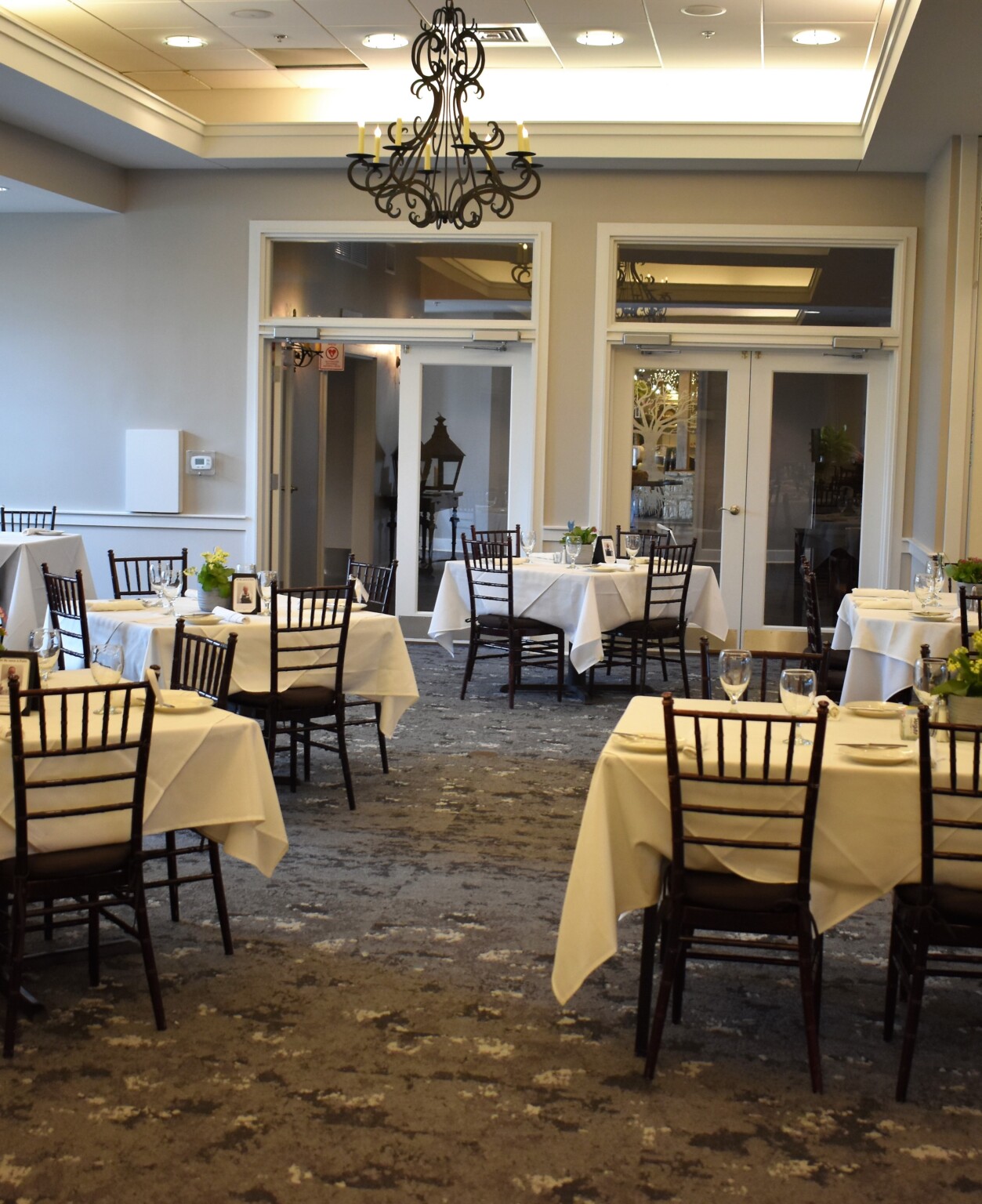 Dine - The Brookwood Community